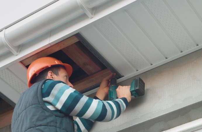 Roof system maintained with soffit & fascia installation from Davidoff Roofing in London, Ontario.