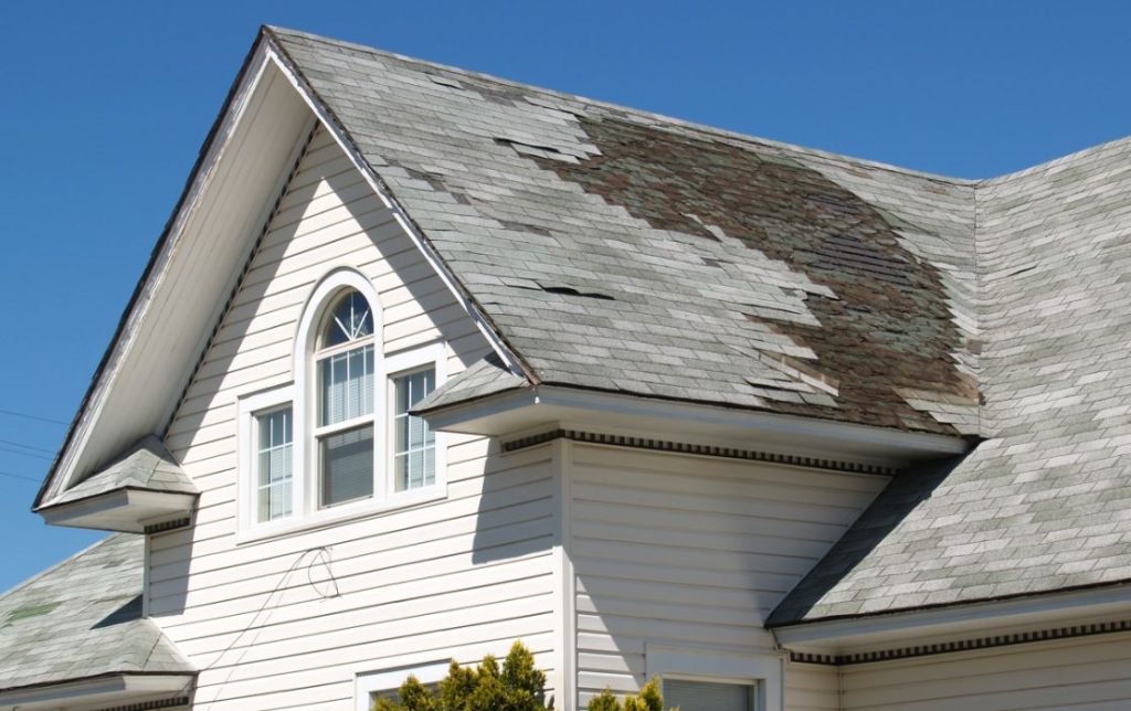 Home in London, Ontario in need of emergency roof repairs