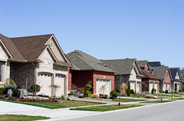 Residential Roofing Services in the Devon Street Area in Stratford, Ontario